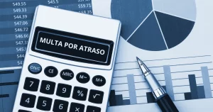 Multa por atraso na entrega Sped ECD é dedutível?