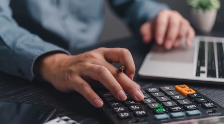 Como Calcular o Décimo Terceiro Salário em 2025: Guia Completo e Prazos!