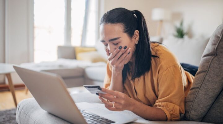 Perdendo Dinheiro? O Que Ninguém Te Conta Sobre Como Antecipar Seu FGTS Sem Cair em Golpes