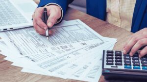 Alerta Simples Nacional: A Lei 15.270/2025 e a batalha pela isenção de dividendos (Art. 14 LC 123).