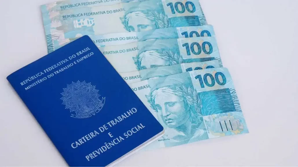 Salário Mínimo no Brasil: evolução, impactos e o que esperar para o futuro Salário Mínimo no Brasil: evolução, impactos e o que esperar para o futuro
