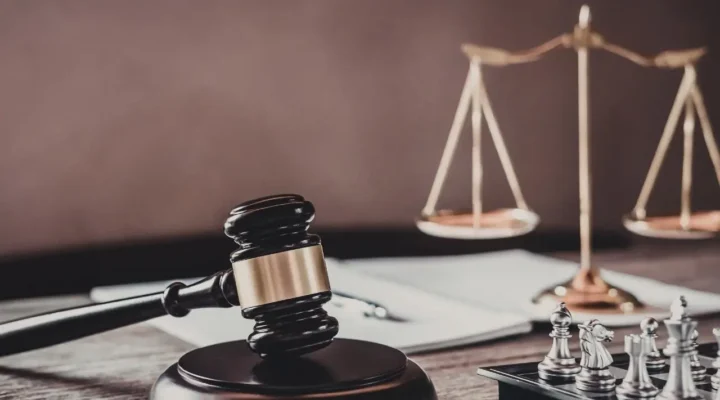 O que é impeachment e como funciona no Brasil?