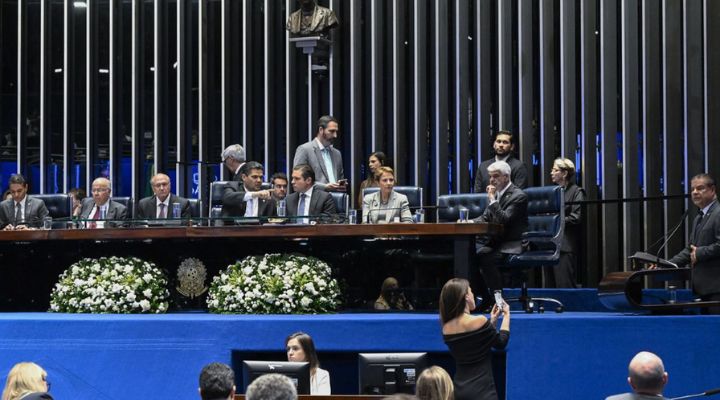 Alerta Geral! Fim da Escala 6×1 Sem Transição é Exigido por Sindicatos em Defesa da Saúde do Trabalhador