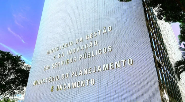Governo publica regras para o recesso de fim de ano dos servidores federais: veja como vai funcionar a folga e o prazo para compensar as horas